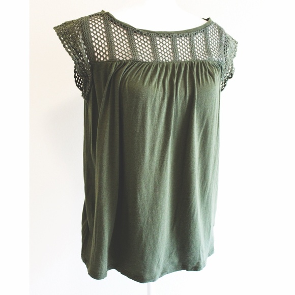 GAP Tops - Gap Crochet Top